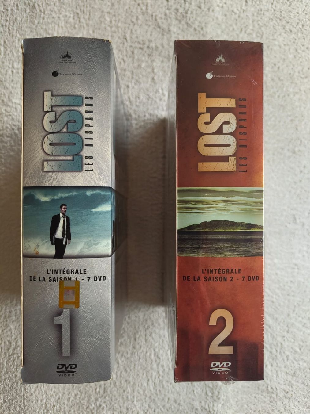 Tutti i DVDs: LOST, 2 coffrets DVD saison 1 et 2 – Usato da Lausanne venduto da GeoTrouvetou1952 2