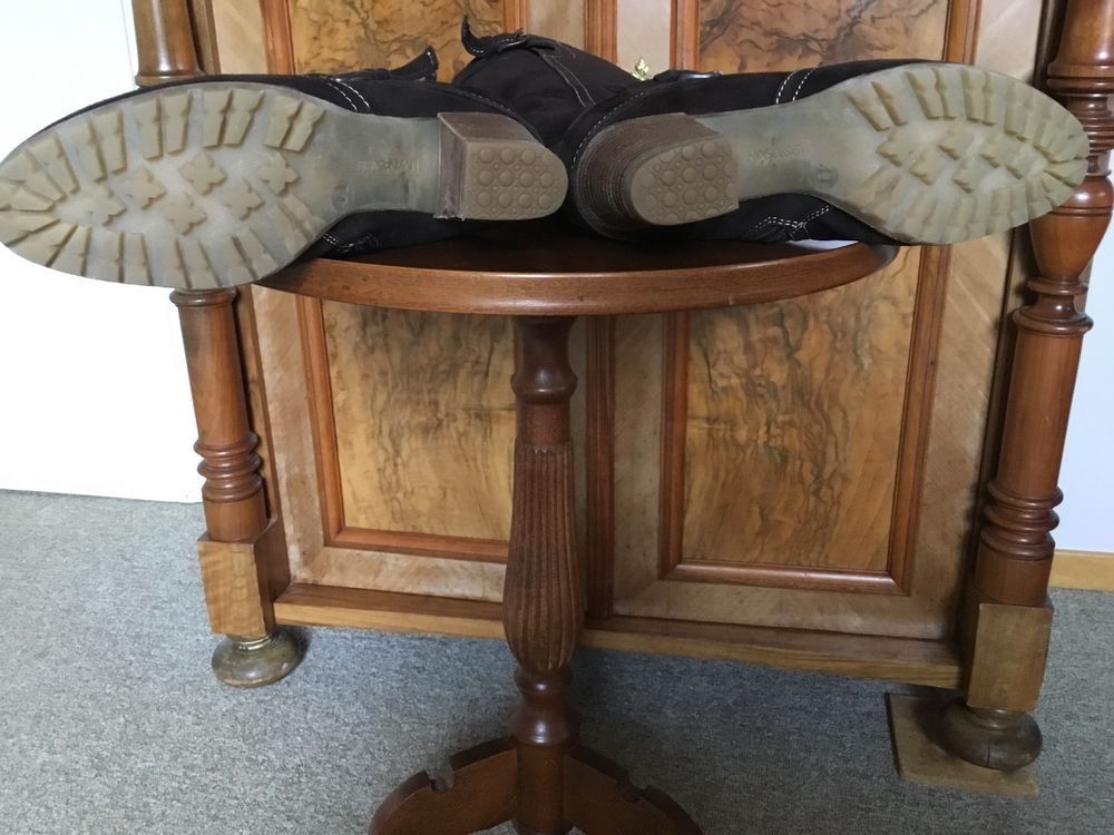 Damenschuhe: Precious Manas Design Beauty Gr.41 Wildleder – Neu (gemäss Beschreibung) aus Winterthur von Wohnhaus 7