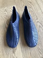 Badeschuhe dunkelblau Grösse 39