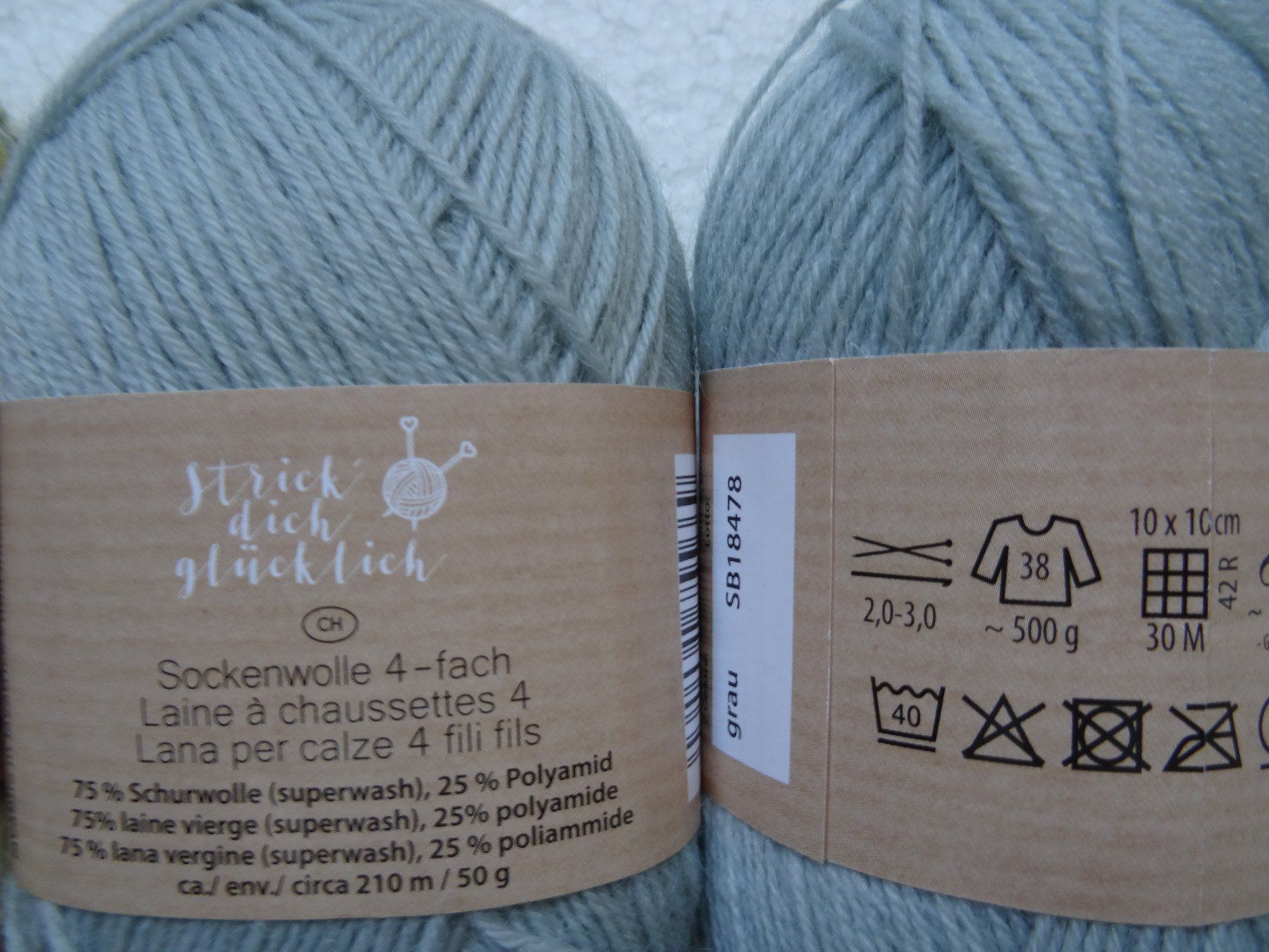 Wolle: 4 Knäuel Sockenwolle – Neu und originalverpackt aus Gossau SG von oreliefredy 3