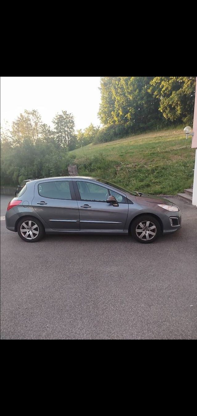 Peugeot Autos: Peugeot 308 Automatica – Gebraucht aus S. Pietro von DiogoSantosDos 1