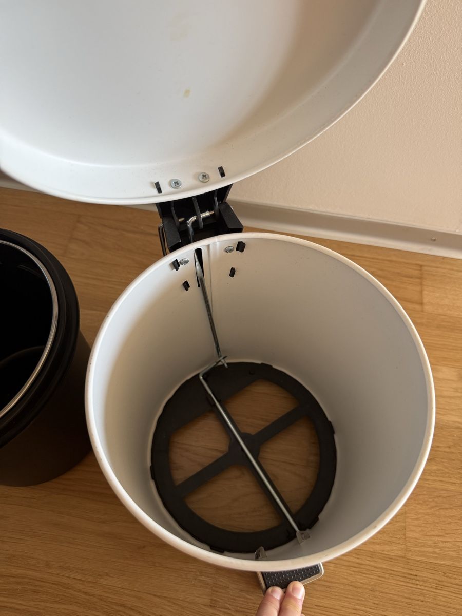 Ikea Poubelles: Ikea Abfalleimer  – D'occasion à Winterthur par ivule2000 6