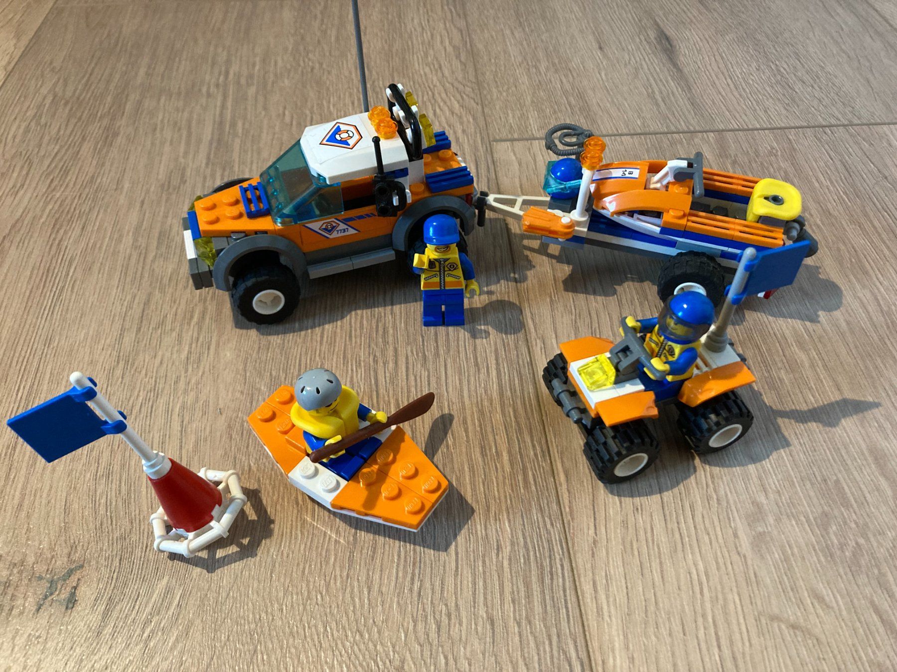 Lego Kit di costruzioni: LEGO City Coast Guard, 3 sets – Usato da Chézard-St-Martin venduto da blaserya