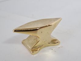 1 kleiner Vintage Amboss, Eisen vergoldet? (LOT819#AWZ9)