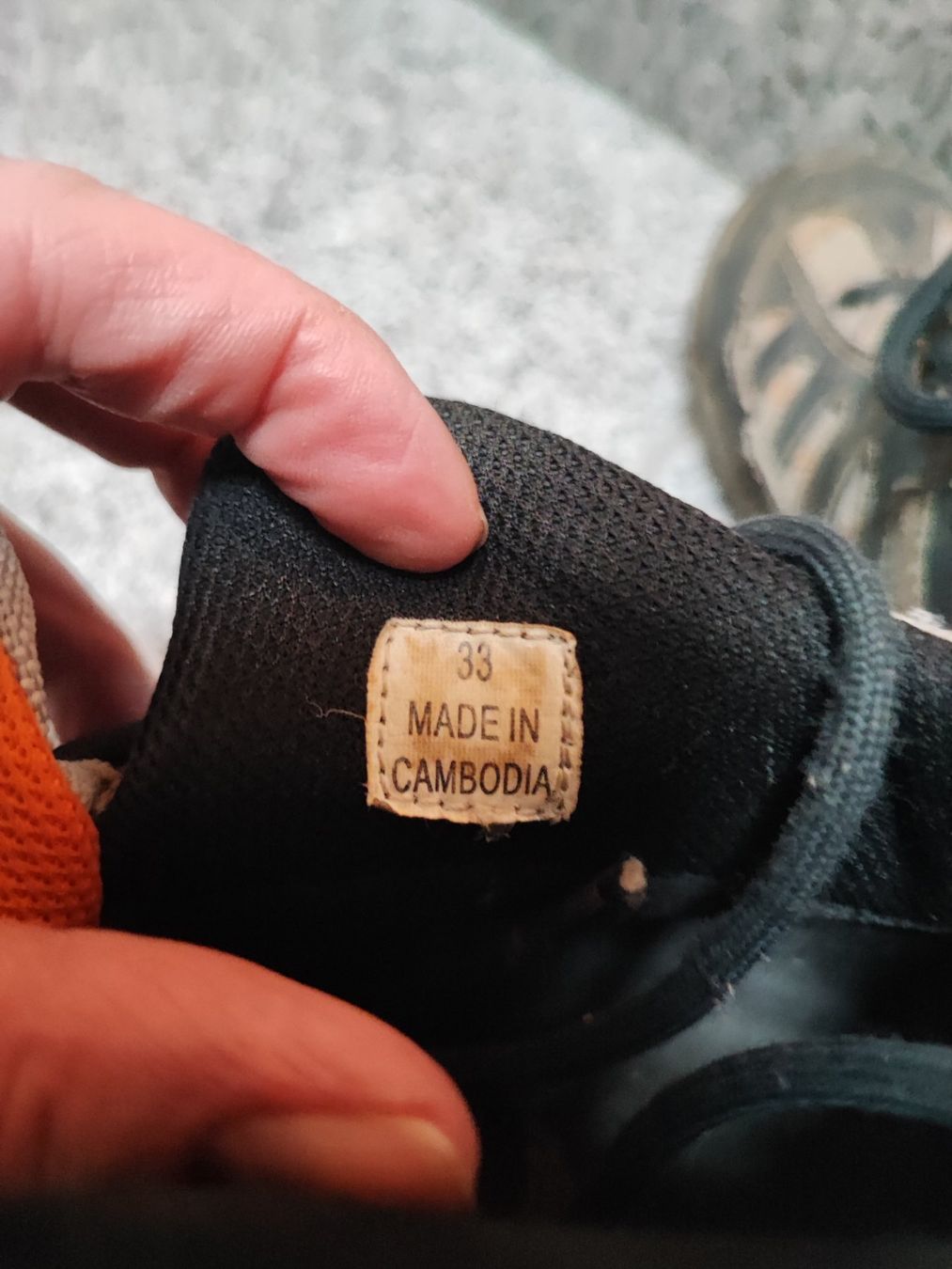 Scarpe per ragazzi: Wanderschuhe Grösse 33 – Usato da Grabs venduto da Margelchopf1 2