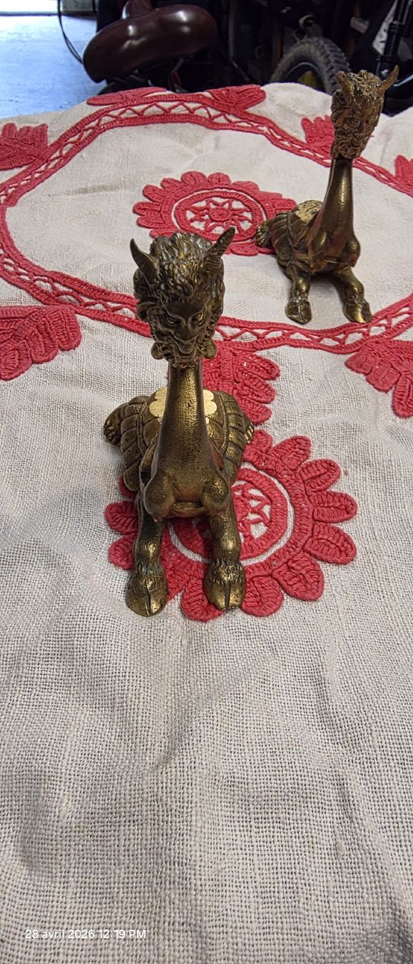 Statuette: petite figurine en laiton – Usato da Avully venduto da ber_5ryd 2