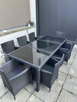 Gartentisch mit Stühlen