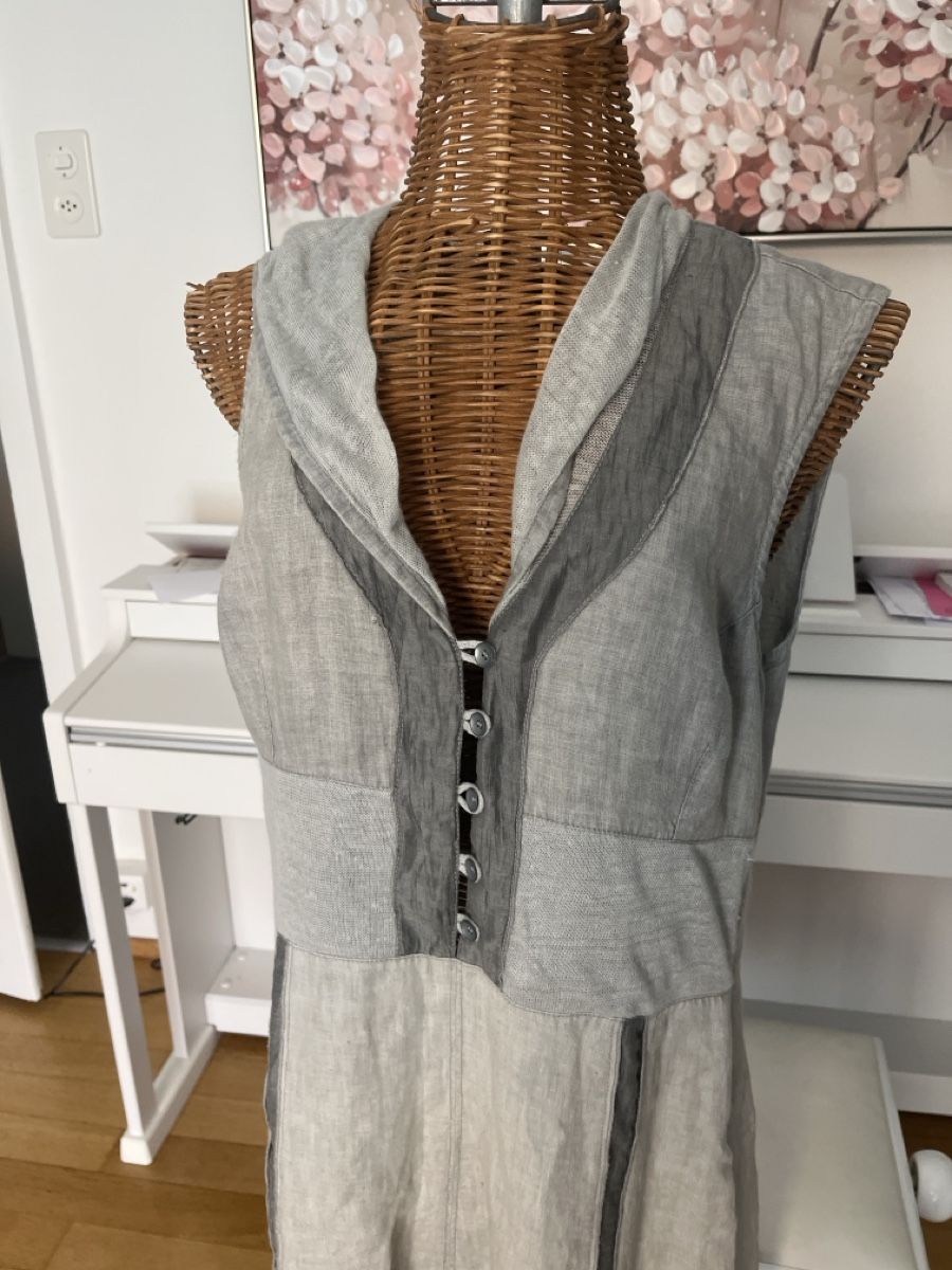 Nile Vestiti: Leinenkleid, Nile mit Kapuze, S – Usato da Solothurn venduto da Bobesch08 1