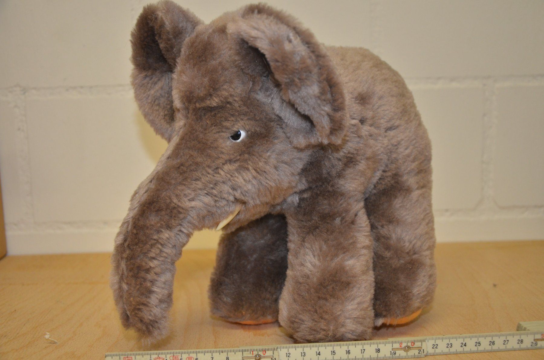 Figurines: Elefant ca. 25 cm – D'occasion à Wetzikon ZH par bausie