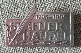 I036 - Brosche Stäfner Handel Federn 1995