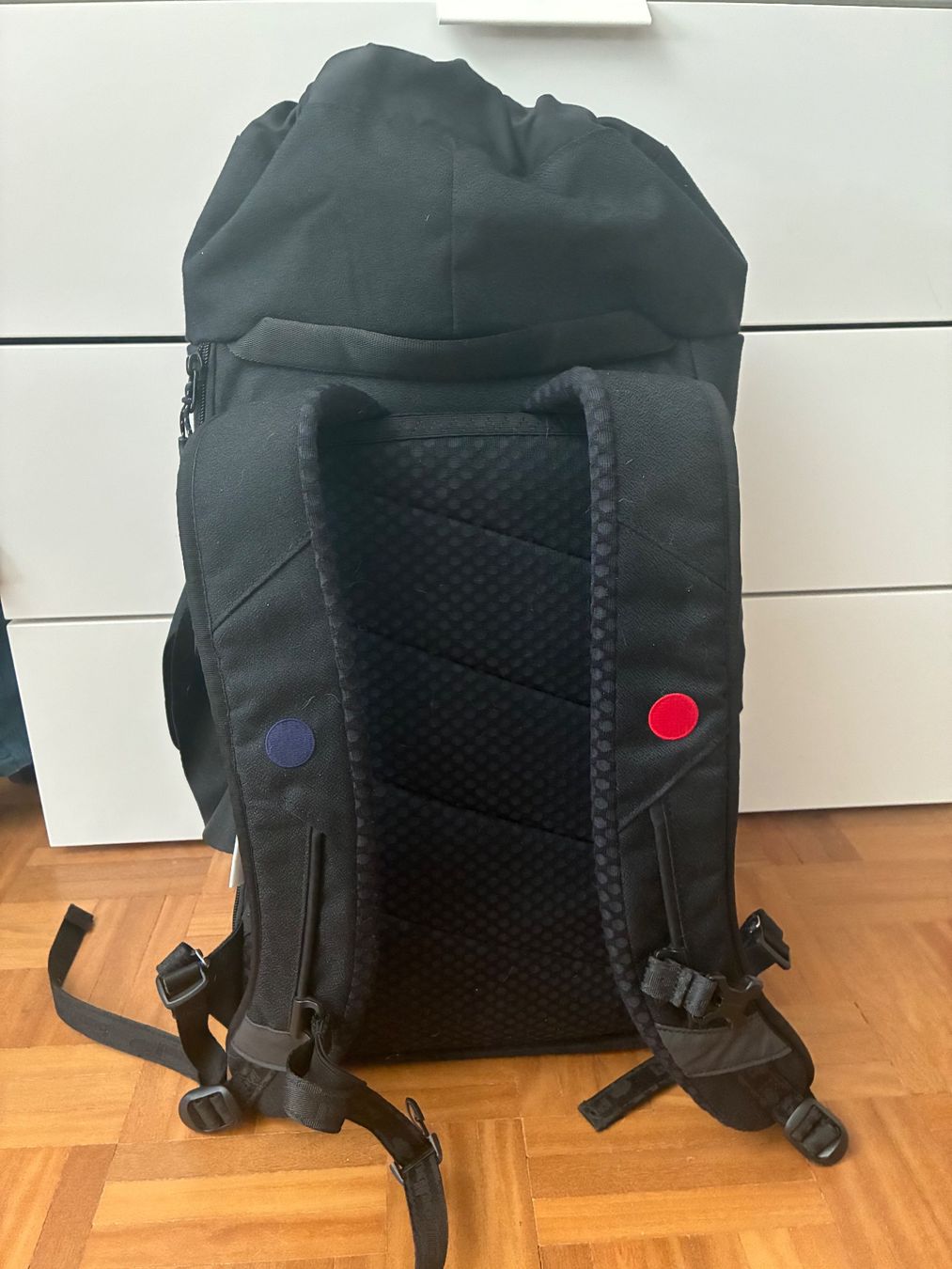 Pinqponq Zaini: Pinqponq Blok Medium Rucksack schwarz – Usato da Zollikerberg venduto da lucyfarinelli789 1