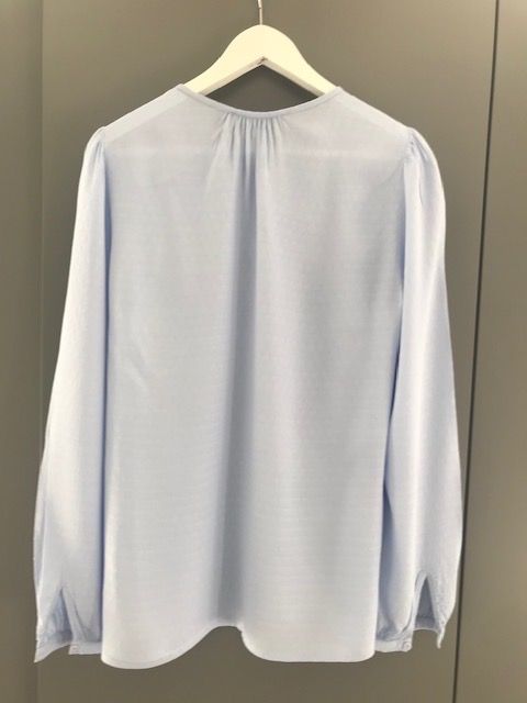 Esprit Blusen: Bluse in hellblau – Gebraucht aus Flurlingen von Tobia04 1
