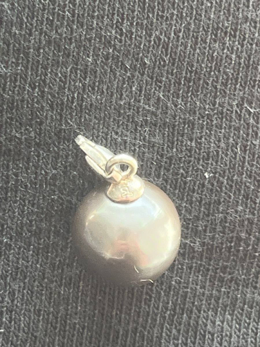 Thomas Sabo Ciondoli: Thomas Sabo Charm mit dunkler Perle, 2.74g – Usato da Luzern venduto da Wusjx 1
