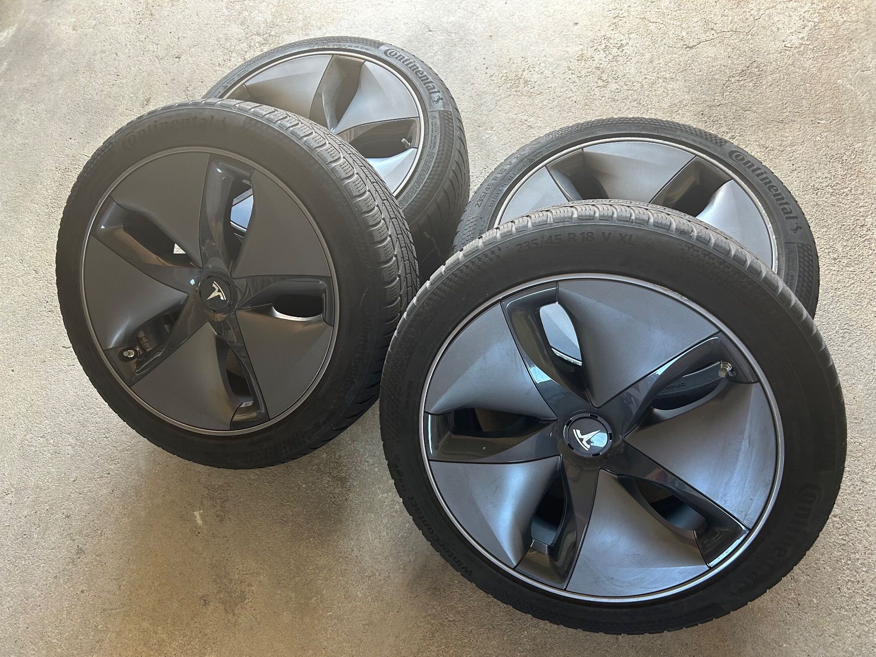 Tesla Pneus & Roues: Tesla Model 3 Winterräder 2021 – D'occasion à Speicher par kodasi 2