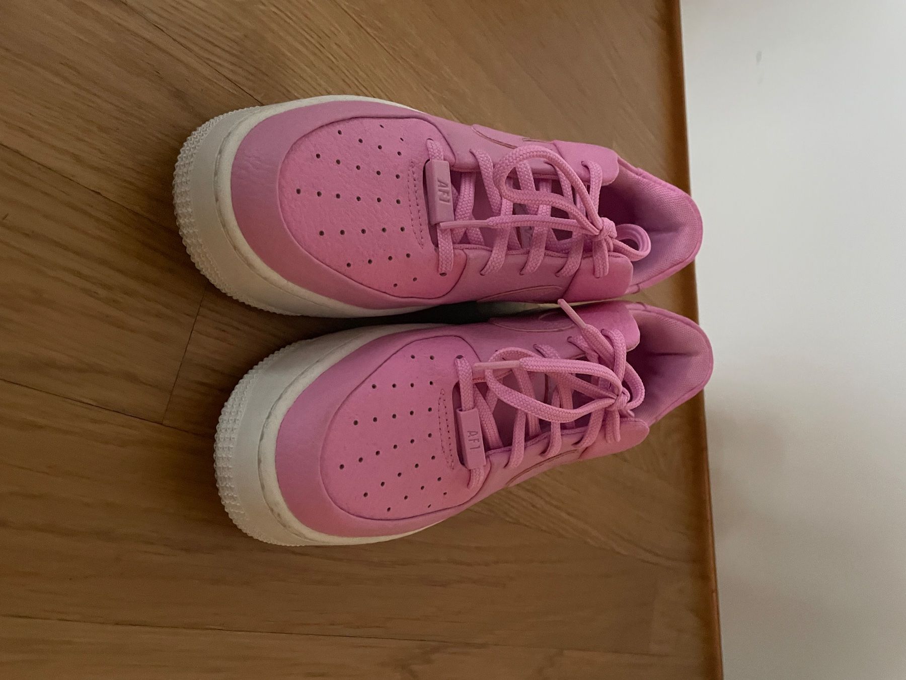 Nike Scarpe da donna: Nike Air Force 1 Pink - Top Zustand! – Usato da Zürich venduto da Lato05 1