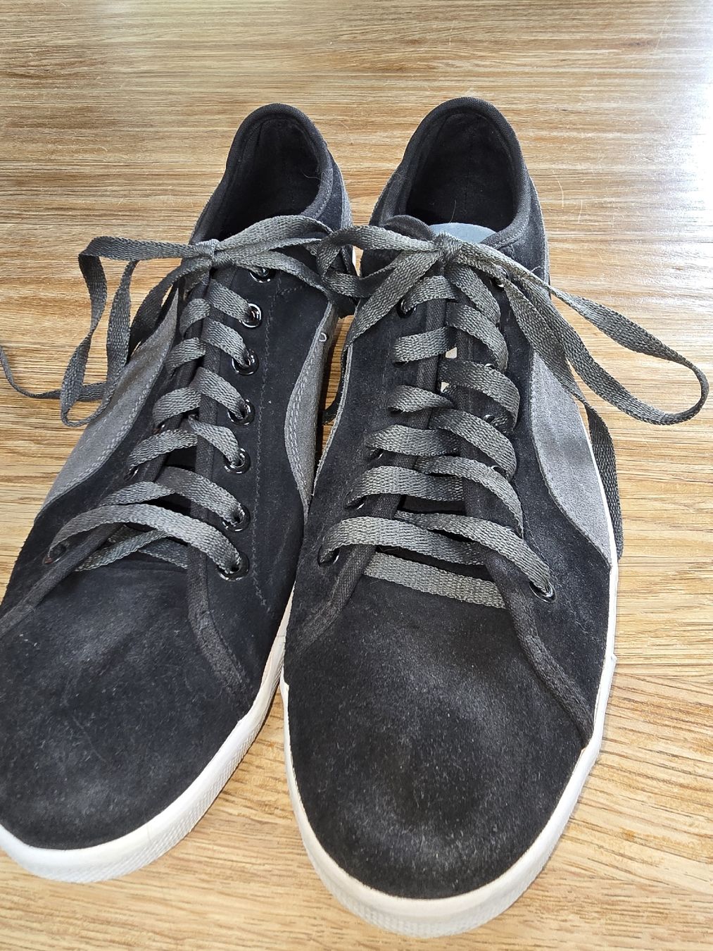 Puma Herrenschuhe: Puma Freizeitschuh aus Leder Gr.42 – Gebraucht aus Morschach von Monikawi
