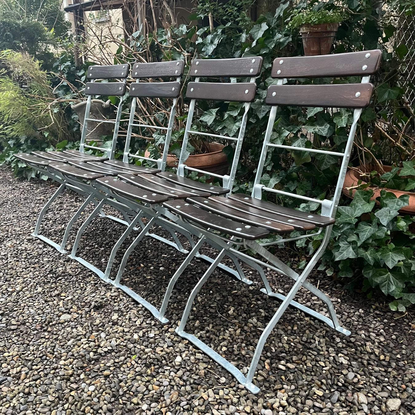 Tischset: Gartengarnitur Gartentisch Gartenstühle Biergartebmöbel – Gebraucht aus zürich von  7