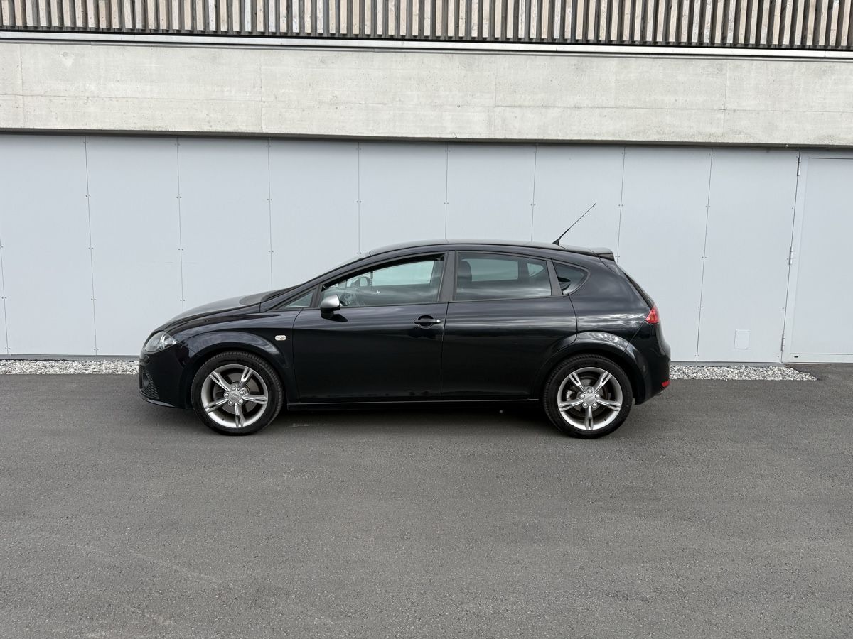 Seat Automobili: Seat Leon 2.0TDI FR – Usato da Ruggell venduto da Dadasli25 1