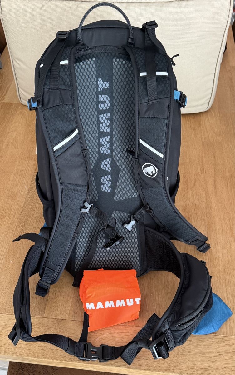 Mammut Zaini: Rucksack Mammut Lithium 25L SAPPHIRE-BLACK – Nuovo (secondo la descrizione) da Wangen an der Aare venduto da xvespaz 1