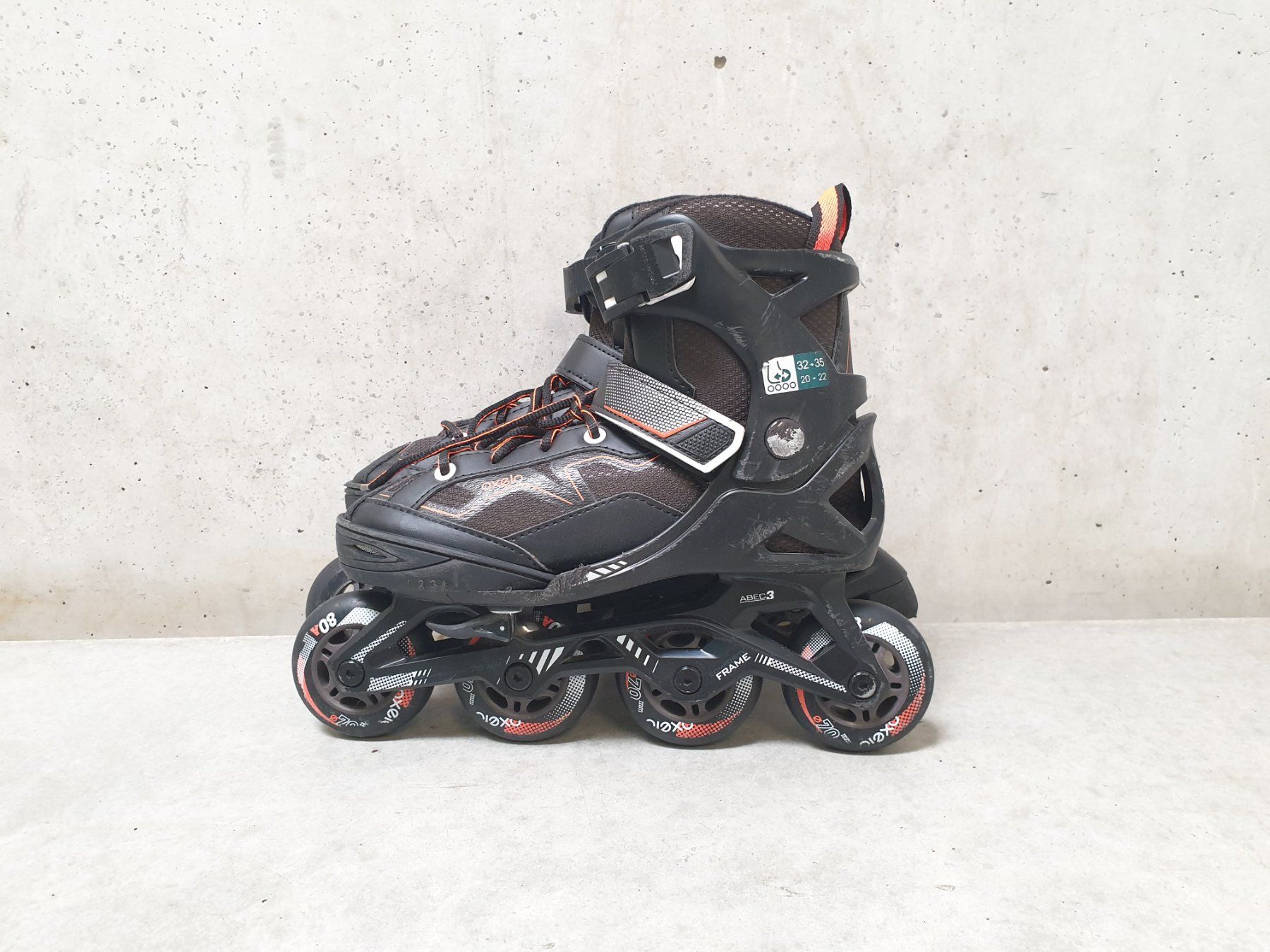 Oxelo Pattini in linea & Pattini a rotelle: Roller en ligne Oxelo, garçon, pointure 32 à 35 – Usato da Fribourg venduto da fripons 1
