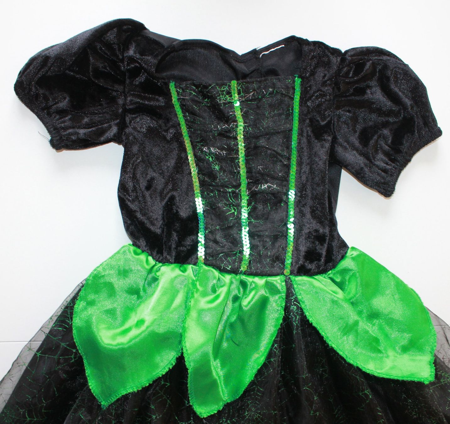 Kostüme: Costume sorcière / Hexe t. 5 - 6 ans – Gebraucht aus Peseux von CoolShoping 3