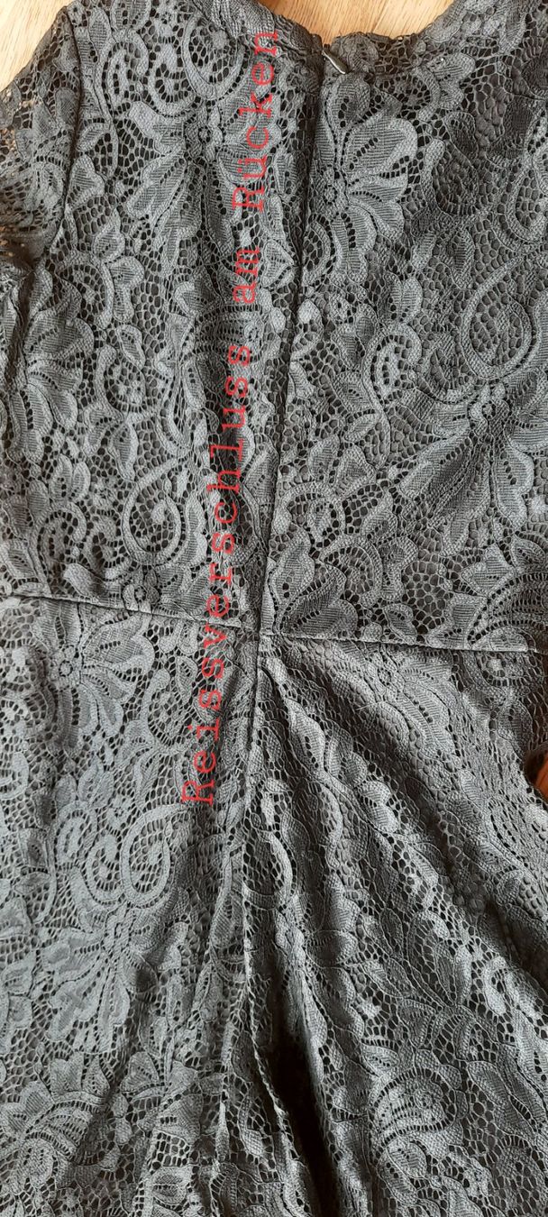 Vestiti & Gonne: Kleid für Mädchen – Nuovo (secondo la descrizione) da Kirchberg SG venduto da renali 4