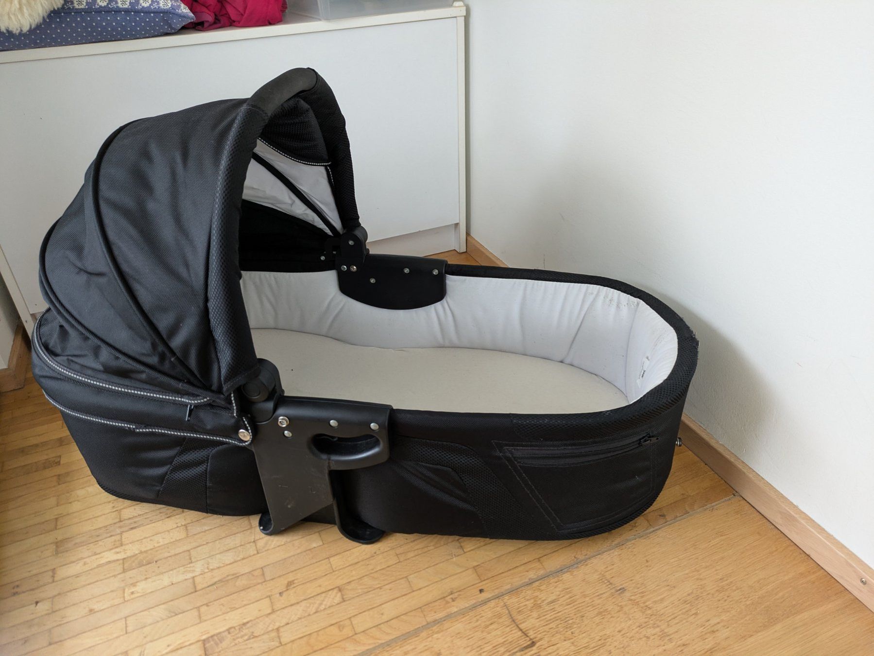 Tfk Carrozzine: TFK Babyschale – Usato da Winterthur venduto da Dingsbums7 3