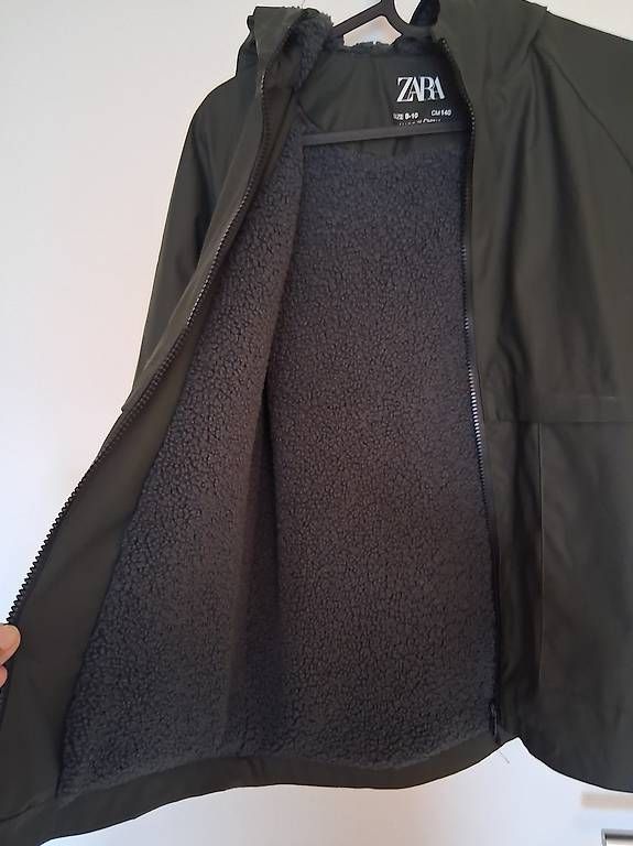 Giacche & Cappotti: Veste pluie fourré T140 10 ans – Usato da Corcelles-le-Jorat venduto da Fashion_Unfold 2