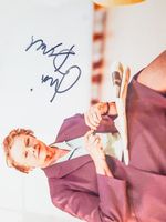 Judi Dench - Autogramm auf Foto