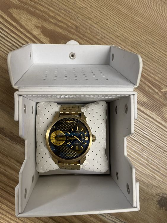 Diesel Orologi: Diesel Uhr, Gold, mit Box – Difettoso da Hombrechtikon venduto da LAGAVULIN 6