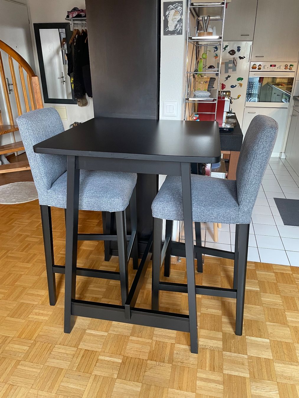 Ikea Set di tavolo e panche: Bar avec chaises – Usato da Yverdon-les-Bains venduto da oli_h9xp 1