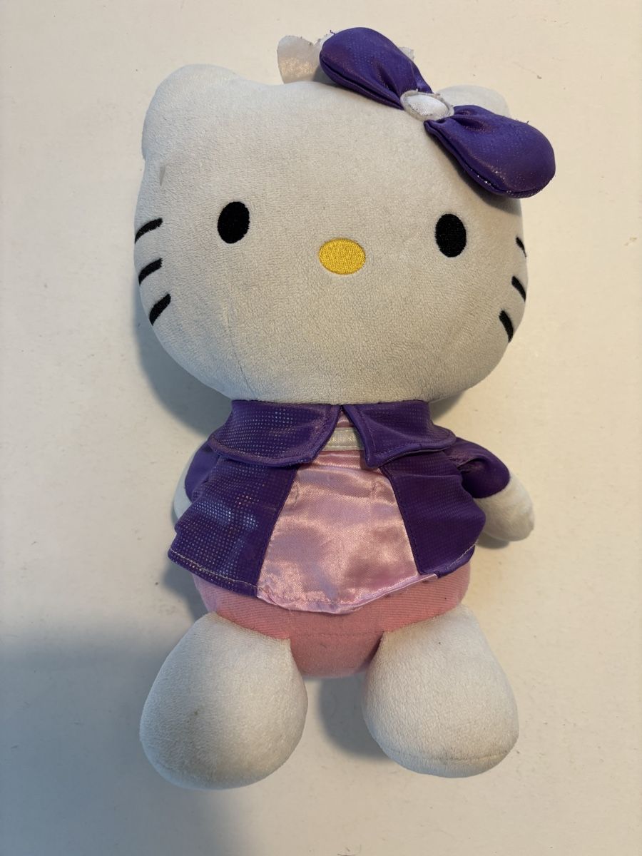 Hello Kitty Giocattoli: Peluche Hello Kitty Robe Violette 35cm – Usato da Genève venduto da sho_67qj