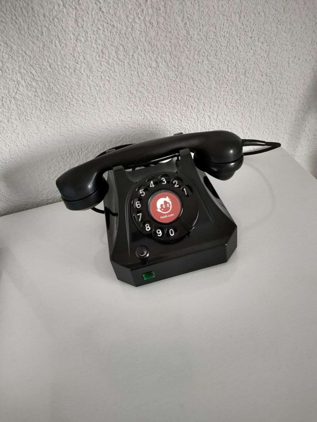 Telefoni: Dekoratives Schweizer Telefon mit Erd-Taste schwarz – Usato da Dietikon venduto da Branquinha1981 6
