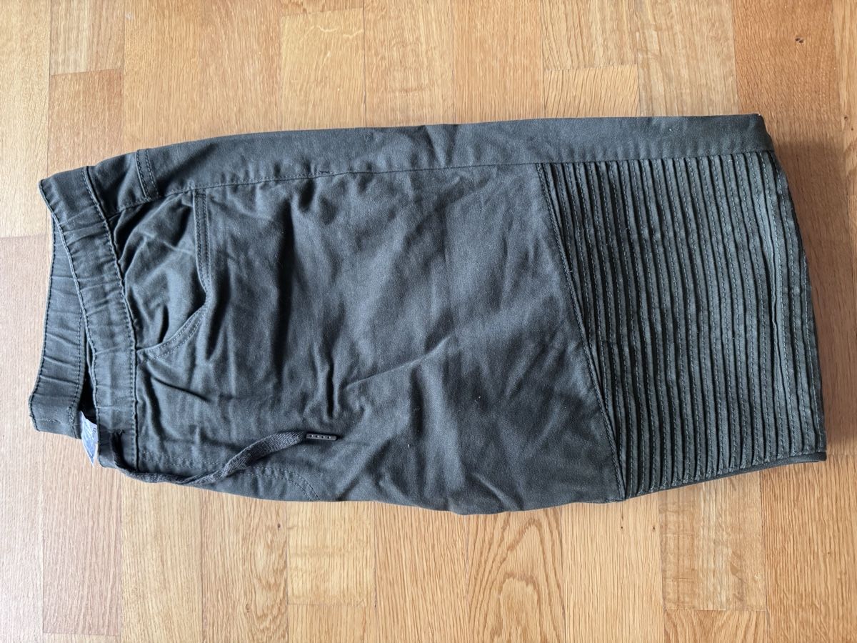 Pantaloni: Men Denim Joggers – Usato da Zug venduto da cam_b8hz