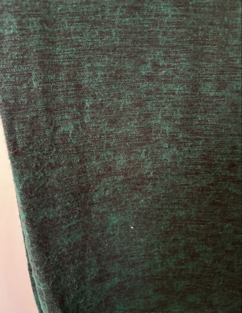 Foulard & Sciarpe: Warm Wool Blend Scarf Green Fringe – Usato da Genève venduto da gai_w7bf 1