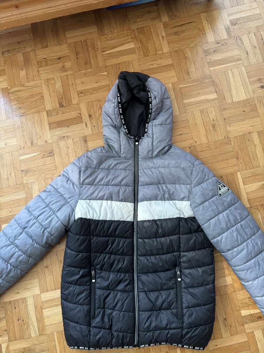Giacche & Cappotti: Jacke 158 – Usato da Windisch venduto da Catcave