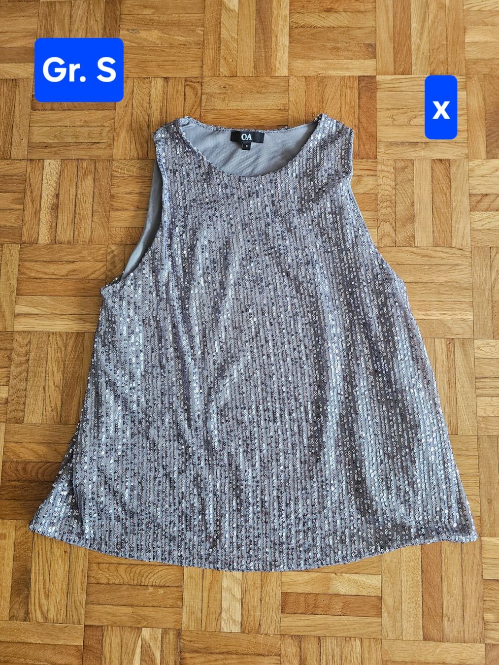 C&A Blusen, T-Shirts & Tops: Glitzer Top Gr. S – Gebraucht aus Hombrechtikon von malaika03