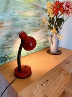 Lampe vintage laquée rouge, bel objet