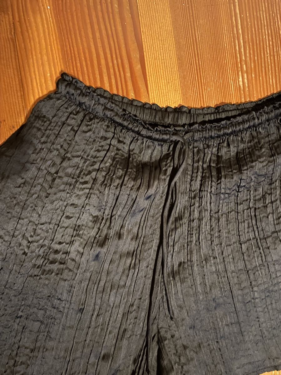 Pantalons: Hose kurz – D'occasion à Reisiswil par .aelis. 1