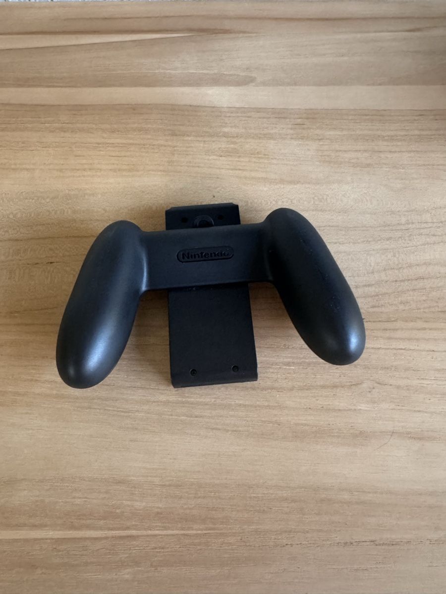 Manettes: Nintendo Switch Joy-Con Grip / Controller-Halterung – D'occasion à Basel par mattR11 1