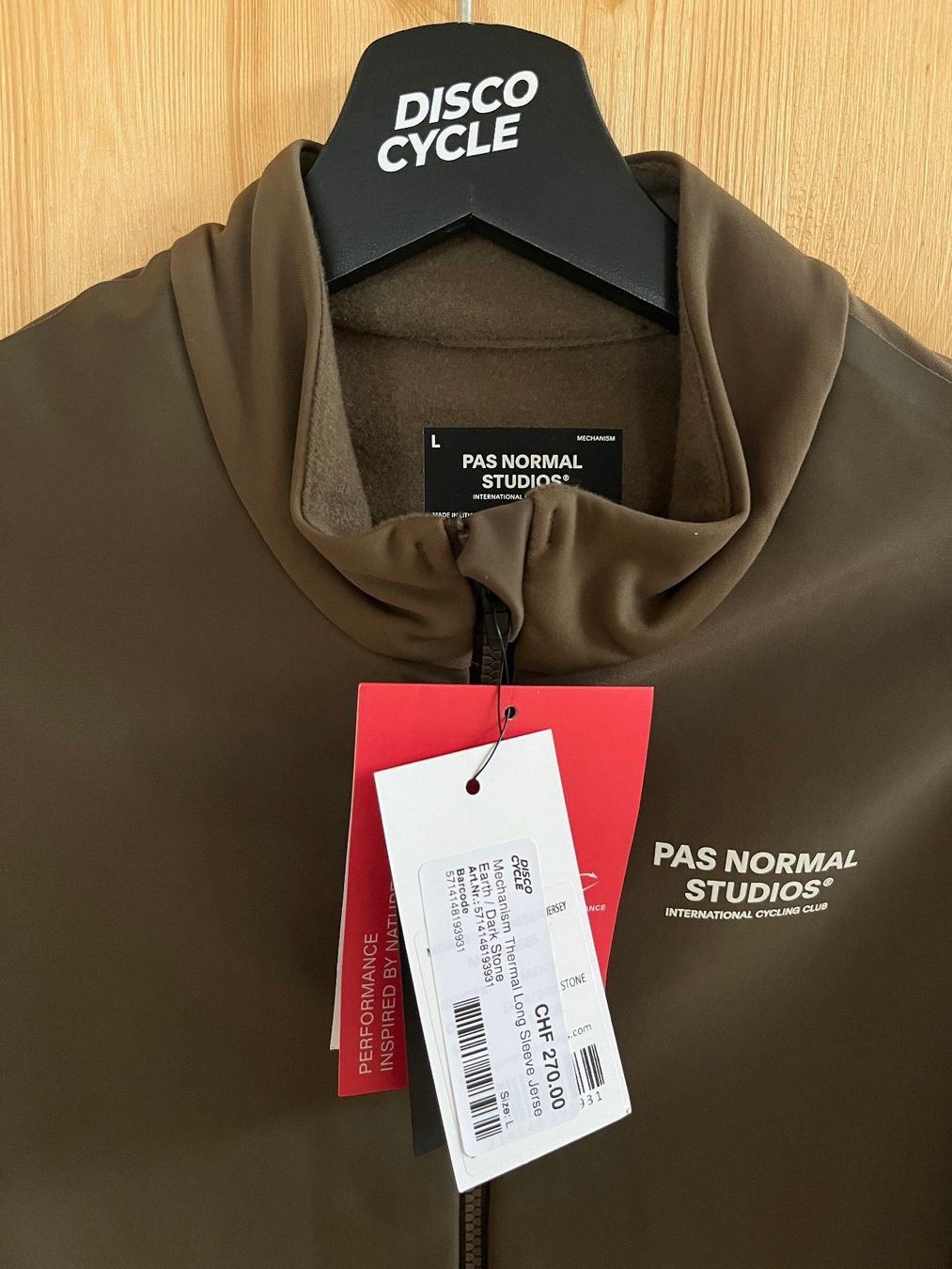 Pas Normal Studios Leibchen & Hosen: % Pas Normal Studios Men's Mechanism Thermal Long Sleeve - L – Neu und originalverpackt aus Bern von Disco_Cycle 2