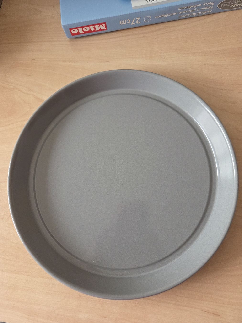 Teglie da forno: Antihaft Backblech rund von Miele Neu – Nuovo e nell'imballaggio originale da Winterthur venduto da katzen07 5