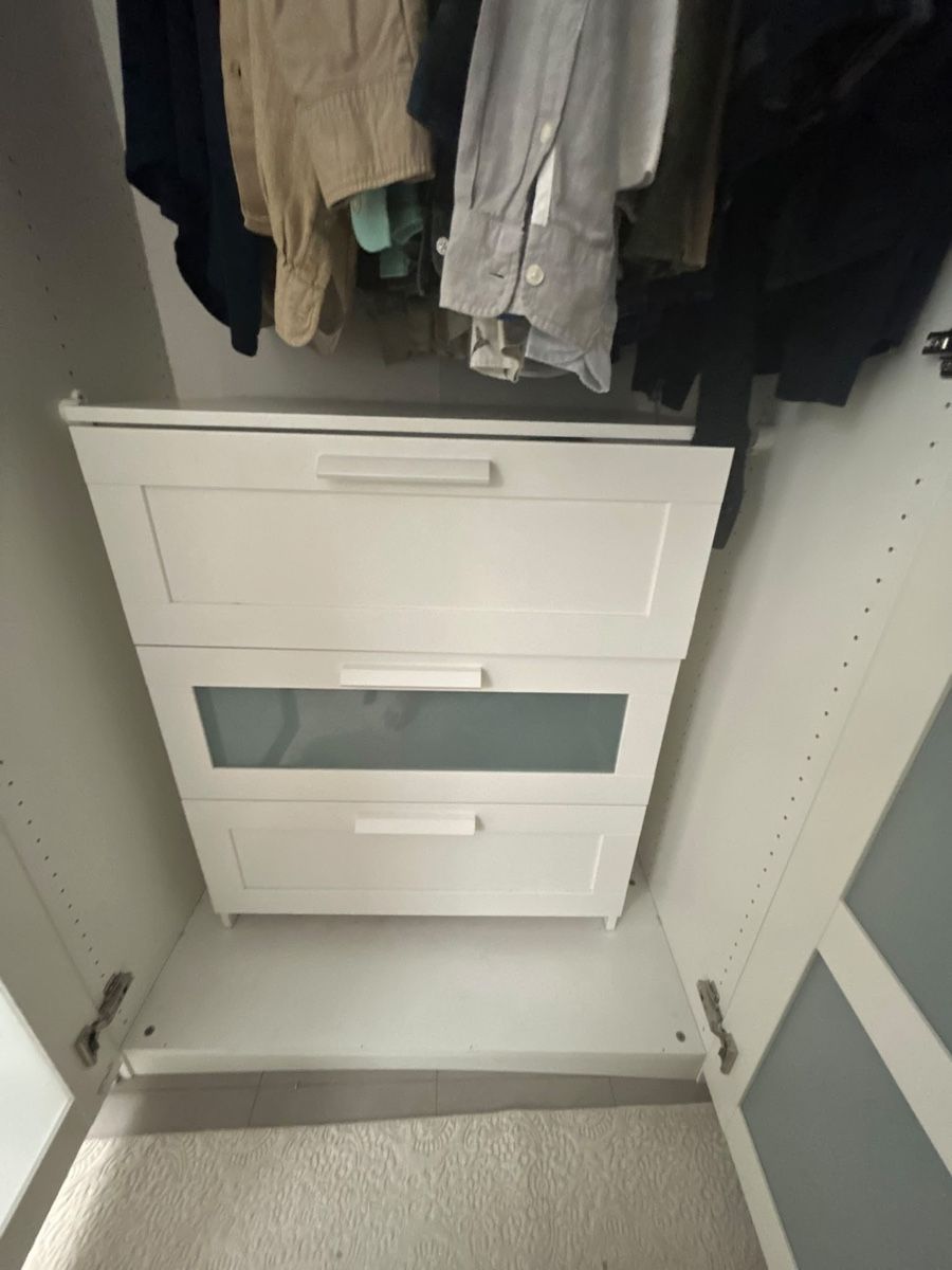 Ikea Armadi: Kleiderschrank IKEA PAX – Usato da Unterengstringen venduto da eno_7vwt 4