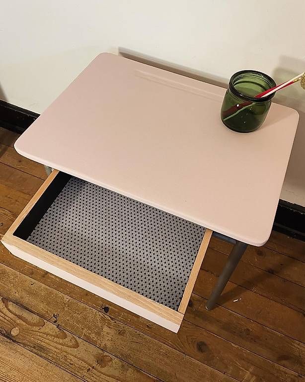 Scrivanie: Petit bureau enfant – Usato da Neuchatel venduto da melagian