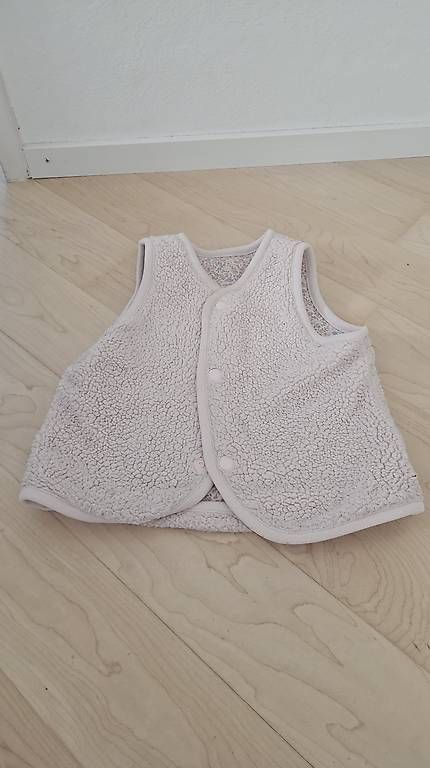 Altro abbigliamento per bambina: Wendewest _gr.80 Uniqlo – Usato da Flurlingen venduto da Nicole_Koogoo 1