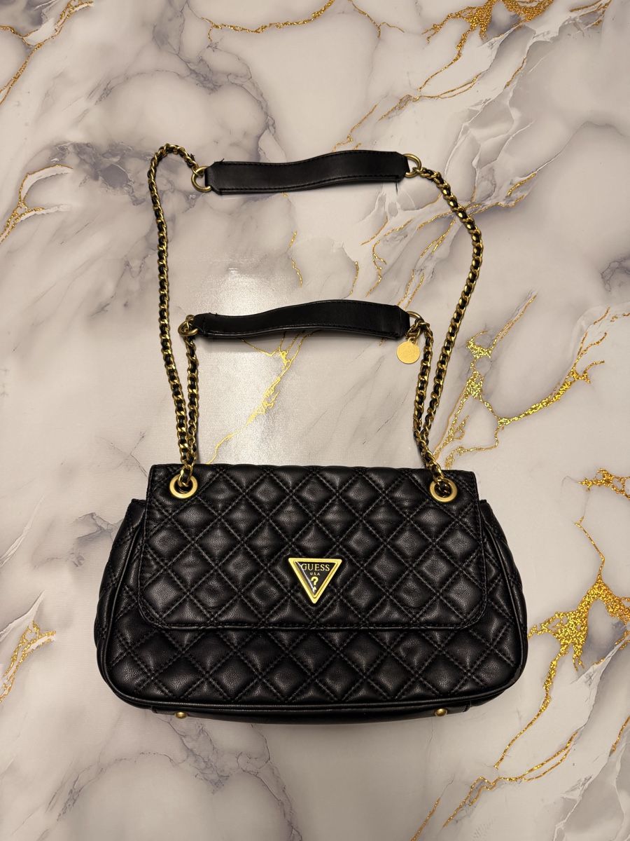 Guess Borse da donna: Tasche guess black – Usato da Massagno venduto da pokecoach