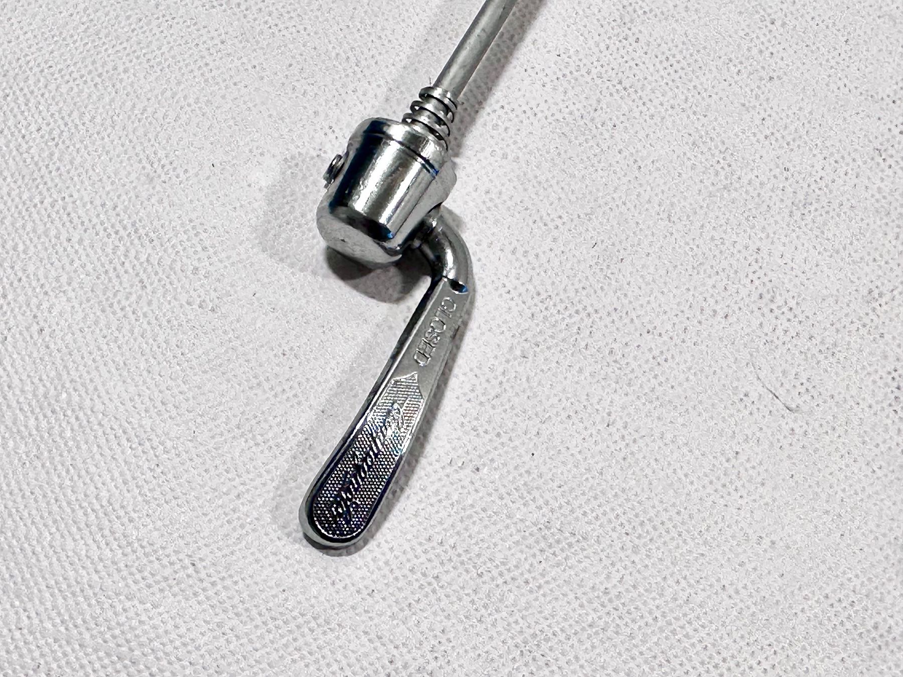 Campagnolo Ersatzteile: Campagnolo Schnellspanner VORNE TOPZUSTAND – Gebraucht aus Luzern von bikeandbeltcom 1