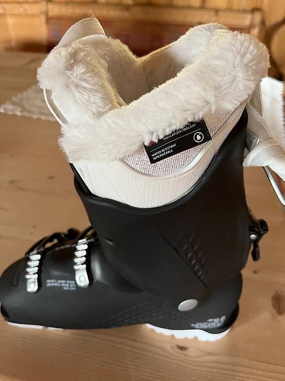 Scarpe da donna: Damenskischuhe – Usato da Bad Ragaz venduto da 7205