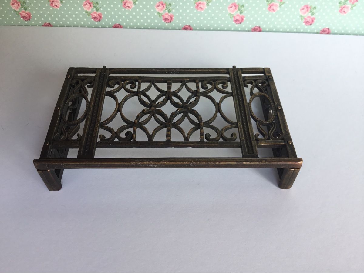 Puppenhäuser & -möbel: Puppenstuben Balkon Gitter 1:12 – Gebraucht aus St. Gallen von chamilla 3