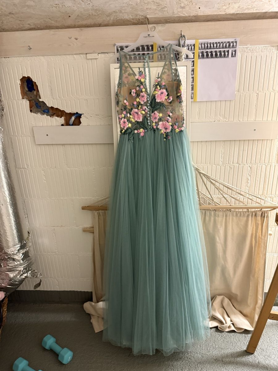 Vestiti: Cocktail Kleid – Usato da Mülligen venduto da and_djv9 4